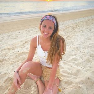 Meet your Posher, Lea